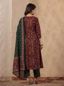 Rang Deep Red & Green  Print Cotton Set of Kurti With Pant & Dupatta