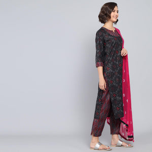 Rang Deep Black Pink Print Cotton Set of Kurti With Pant & Dupatta